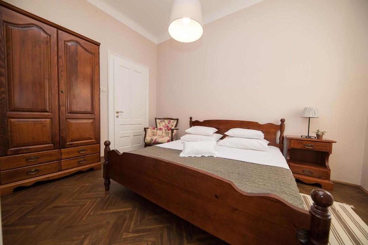 Apartmani Marion Crikvenica Ngoại thất bức ảnh