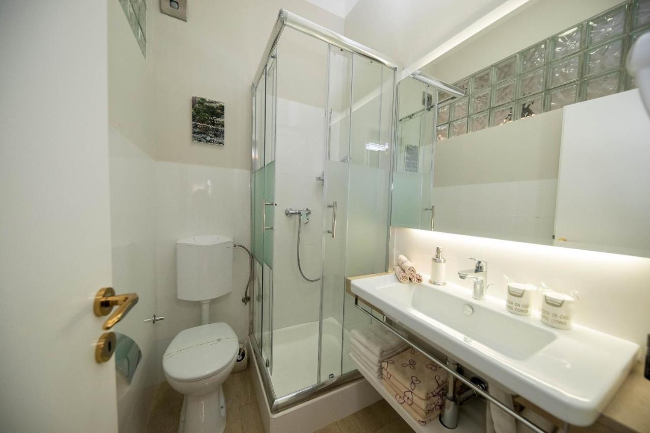Apartmani Marion Crikvenica Ngoại thất bức ảnh