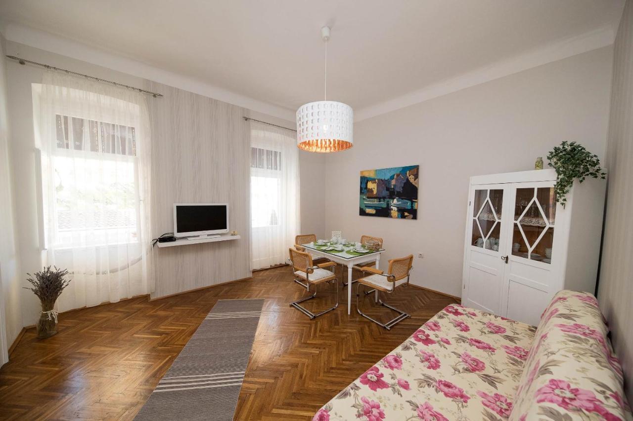 Apartmani Marion Crikvenica Ngoại thất bức ảnh